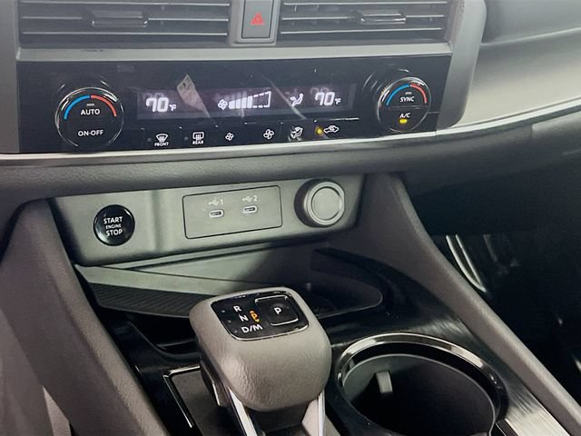 Used 2026 Nissan Rogue SV FWD image 15
