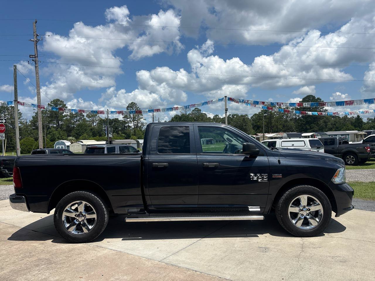 Used 2019 RAM 1500 Express w/ Express Value Package AWD/4WD image 4