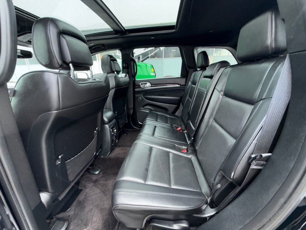 Used 2018 Jeep Grand Cherokee Overland image 27