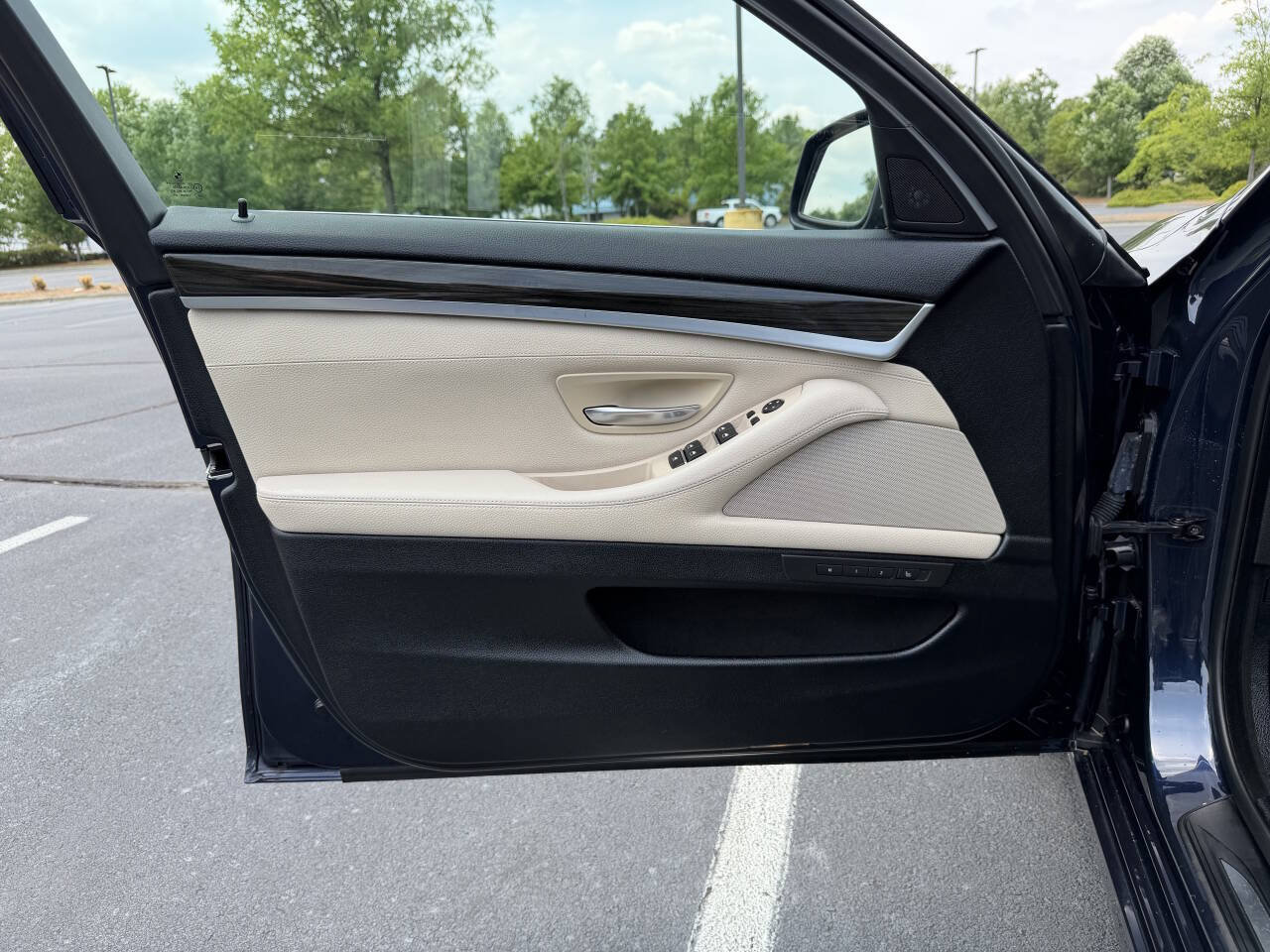 Used 2013 BMW 535i xDrive Sedan AWD/4WD image 11