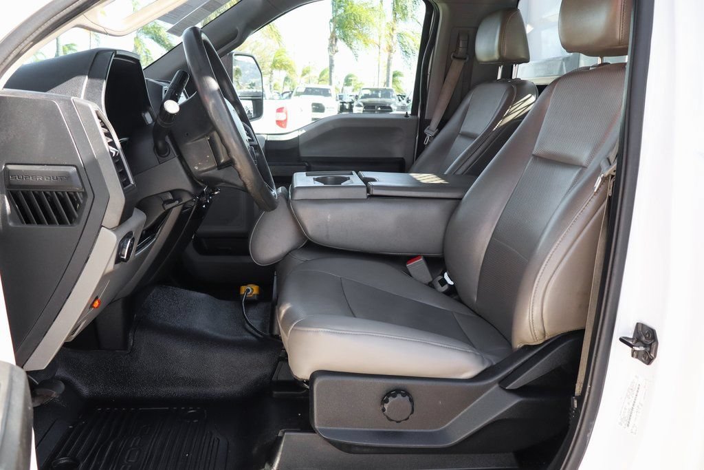 Used 2019 Ford F550 2WD Regular Cab Super Duty image 21