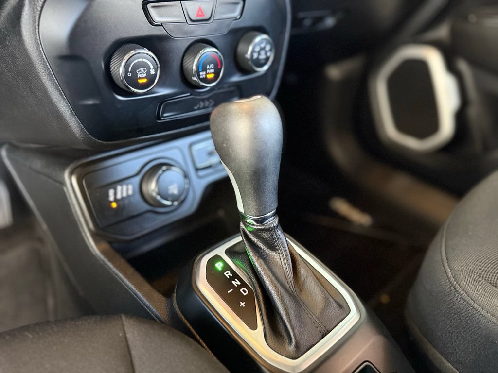 Used 2019 Jeep Renegade Sport AWD/4WD image 28