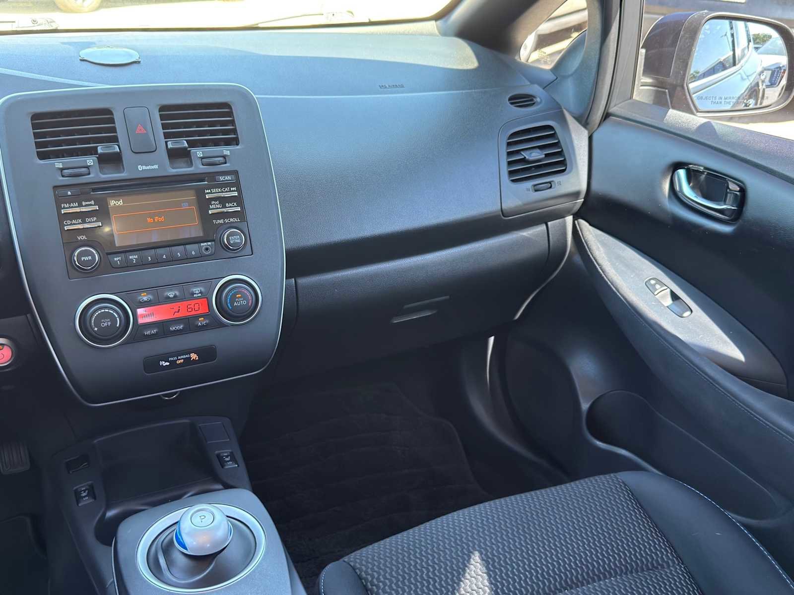 Used 2013 Nissan Leaf S w/ Charger Pkg FWD image 22