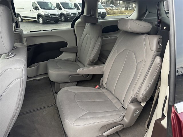 Certified 2021 Chrysler Pacifica Touring image 16