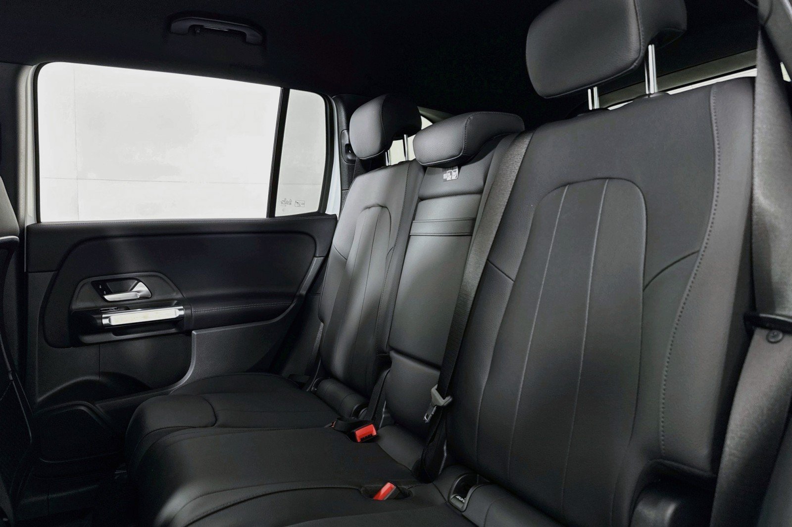 Used 2026 Mercedes-Benz GLB 250 image 7