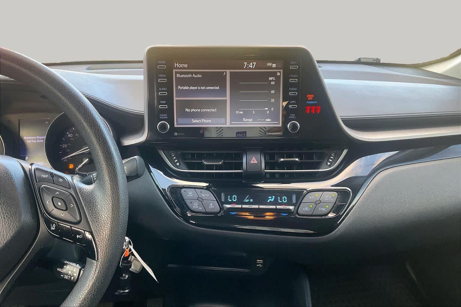 Used 2020 Toyota C-HR LE FWD image 7