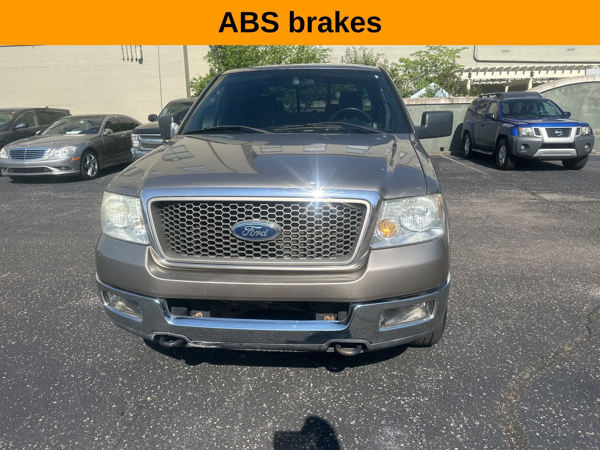 Used 2005 Ford F150 Lariat AWD/4WD image 2