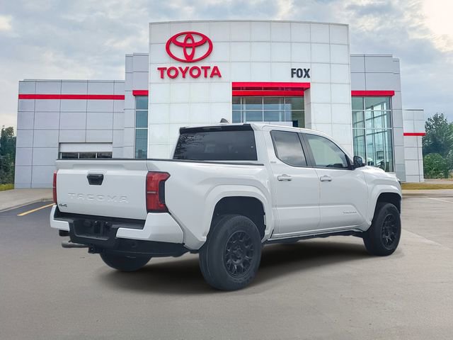 Used 2025 Toyota Tacoma SR5 image 4