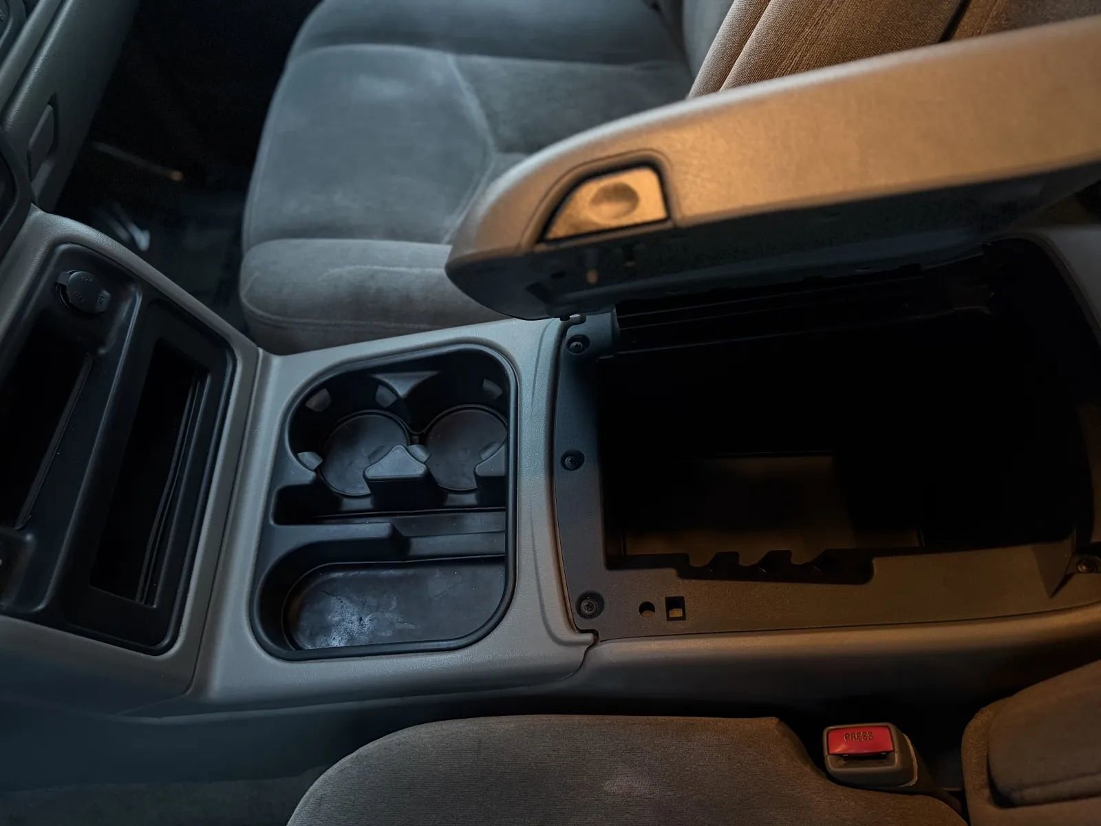 Used 2006 Chevrolet Suburban LS w/ Smart Select Package image 30