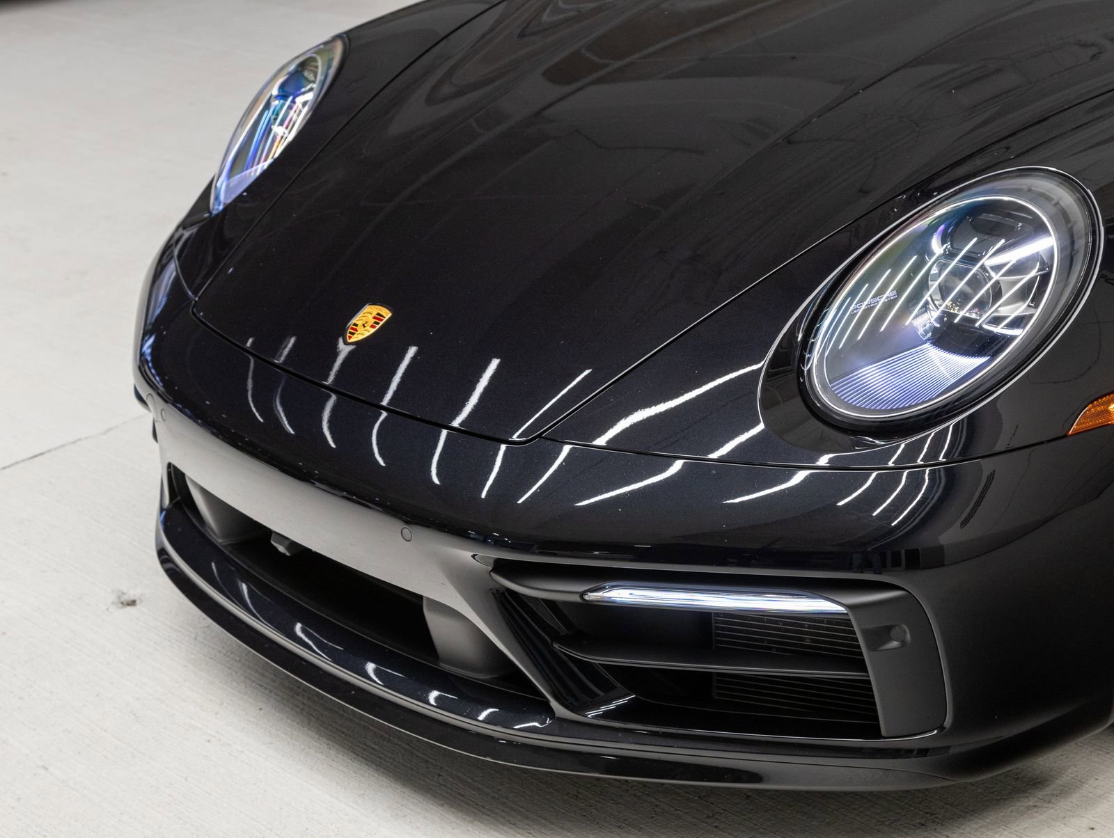 Certified 2024 Porsche 911 Carrera S RWD image 33