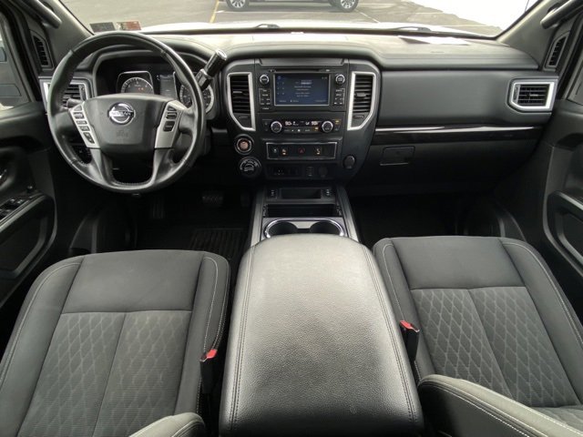 Used 2018 Nissan Titan SV w/ SV Convenience Package image 26