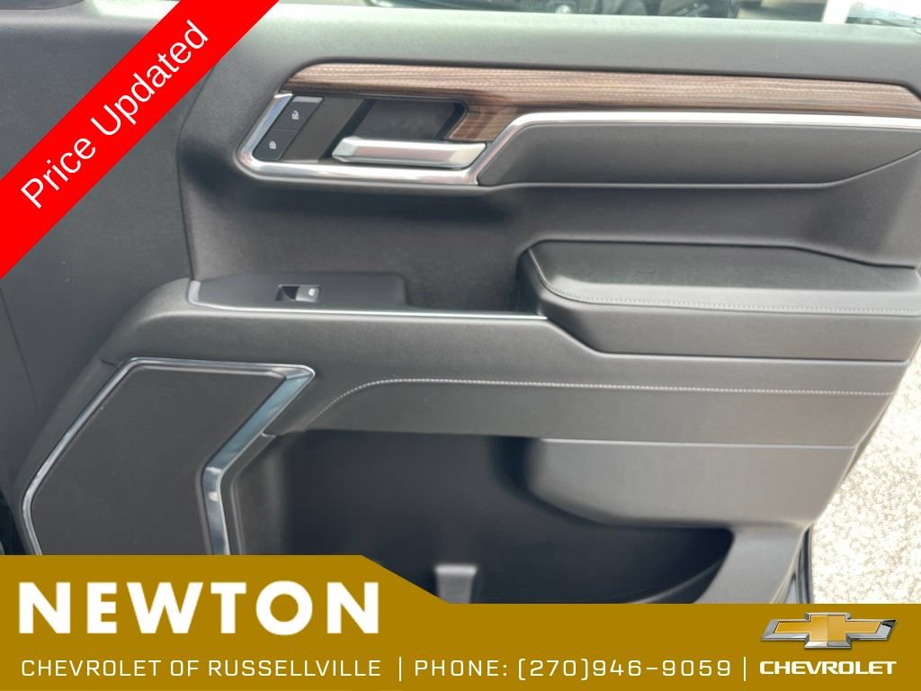 Used 2024 Chevrolet Silverado 1500 LT AWD/4WD image 24