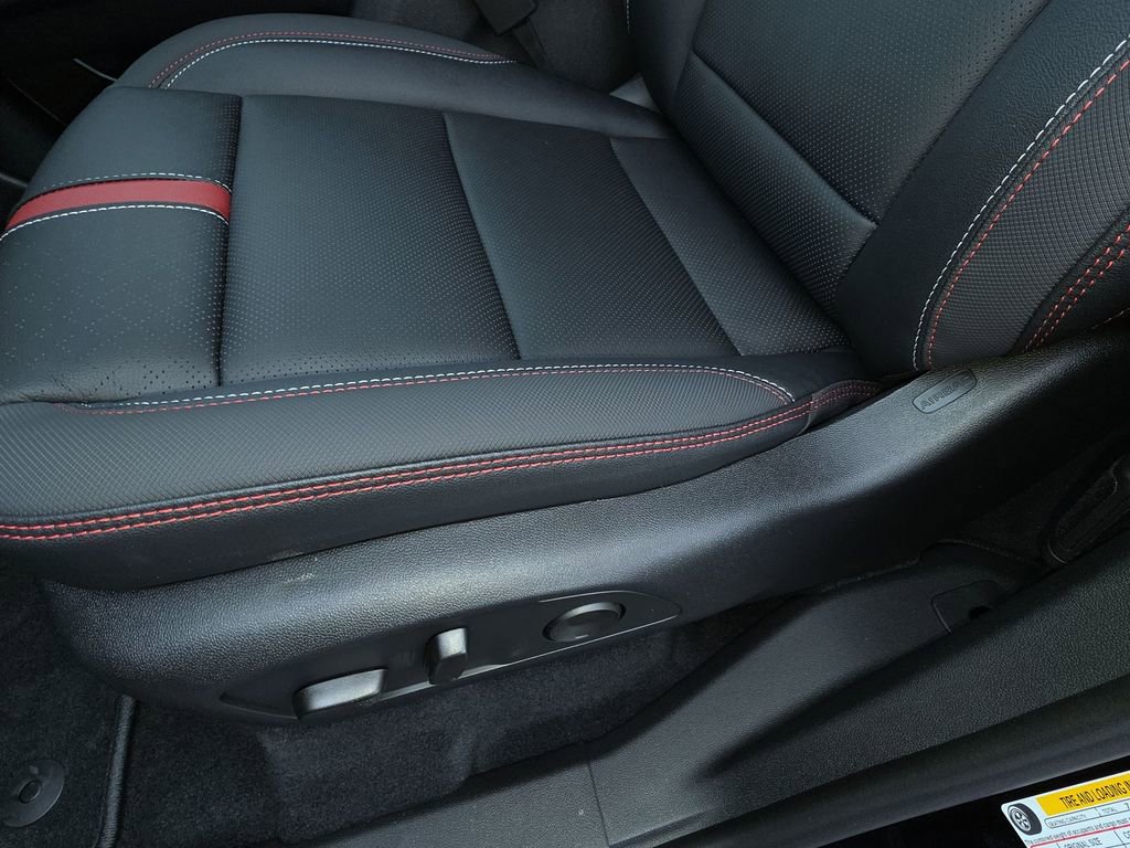 New 2026 Chevrolet Traverse RS image 12