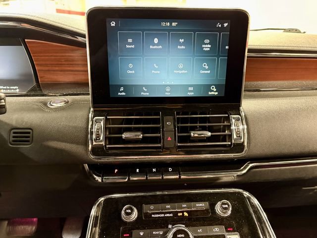 Used 2021 Lincoln Navigator L Reserve AWD/4WD image 4