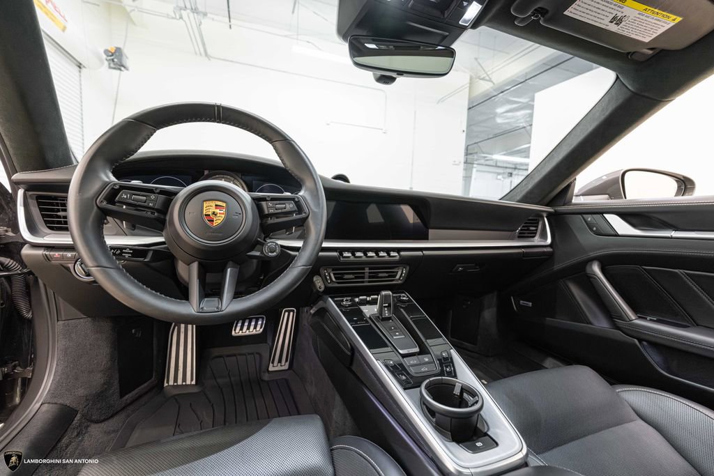 Used 2022 Porsche 911 Turbo AWD/4WD image 4