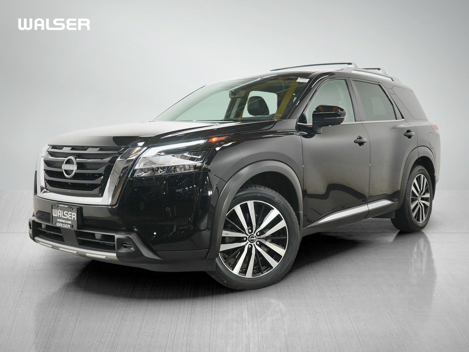 Used 2023 Nissan Pathfinder Platinum AWD/4WD video 1