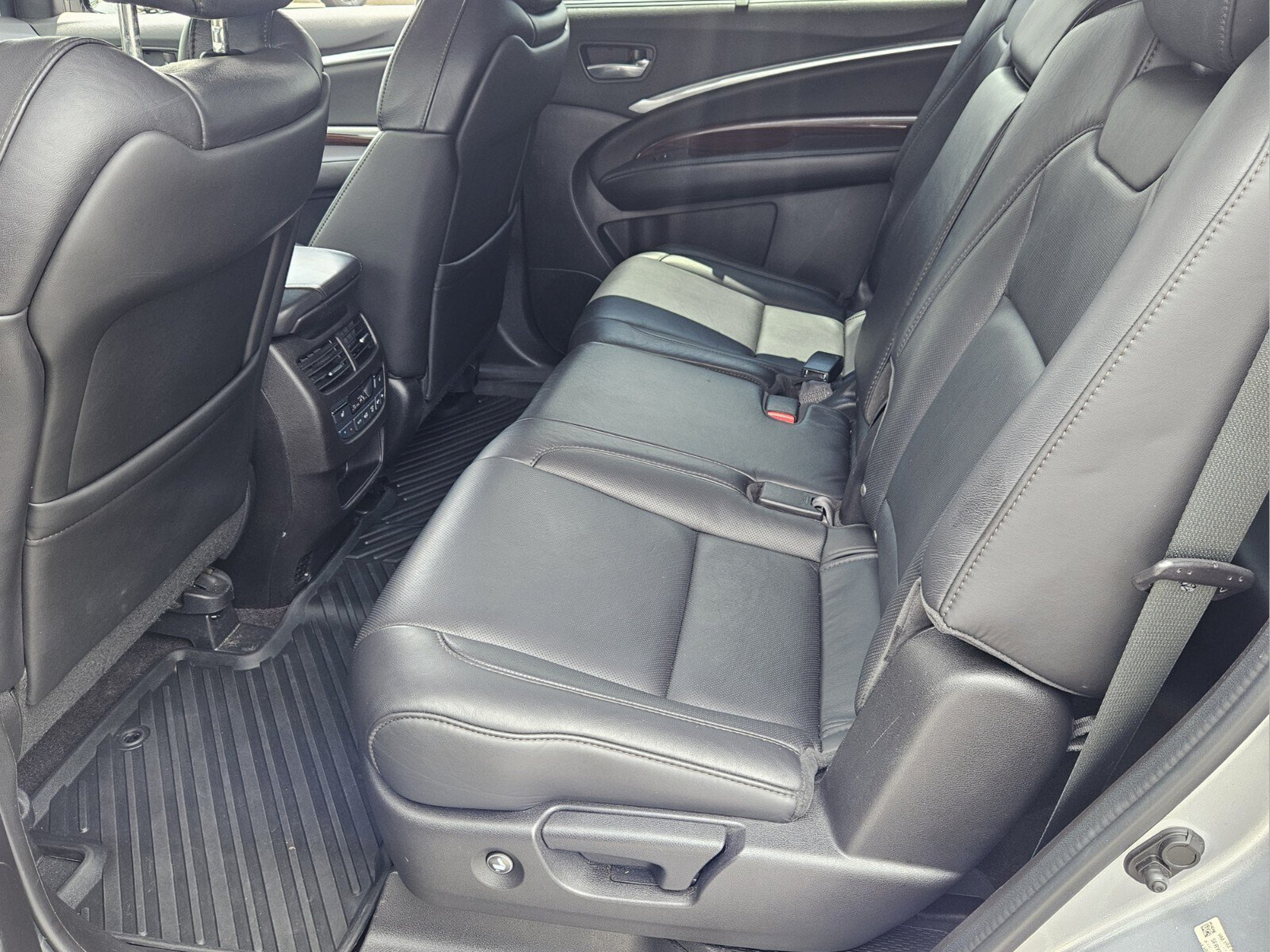 Used 2016 Acura MDX FWD w/ Advance & Entertainment image 10