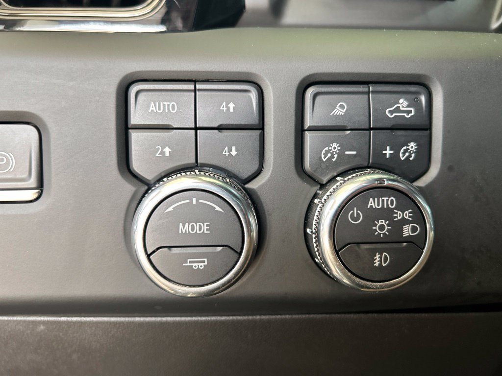 Used 2024 GMC Sierra 1500 AT4 w/ Technology Package AWD/4WD image 23
