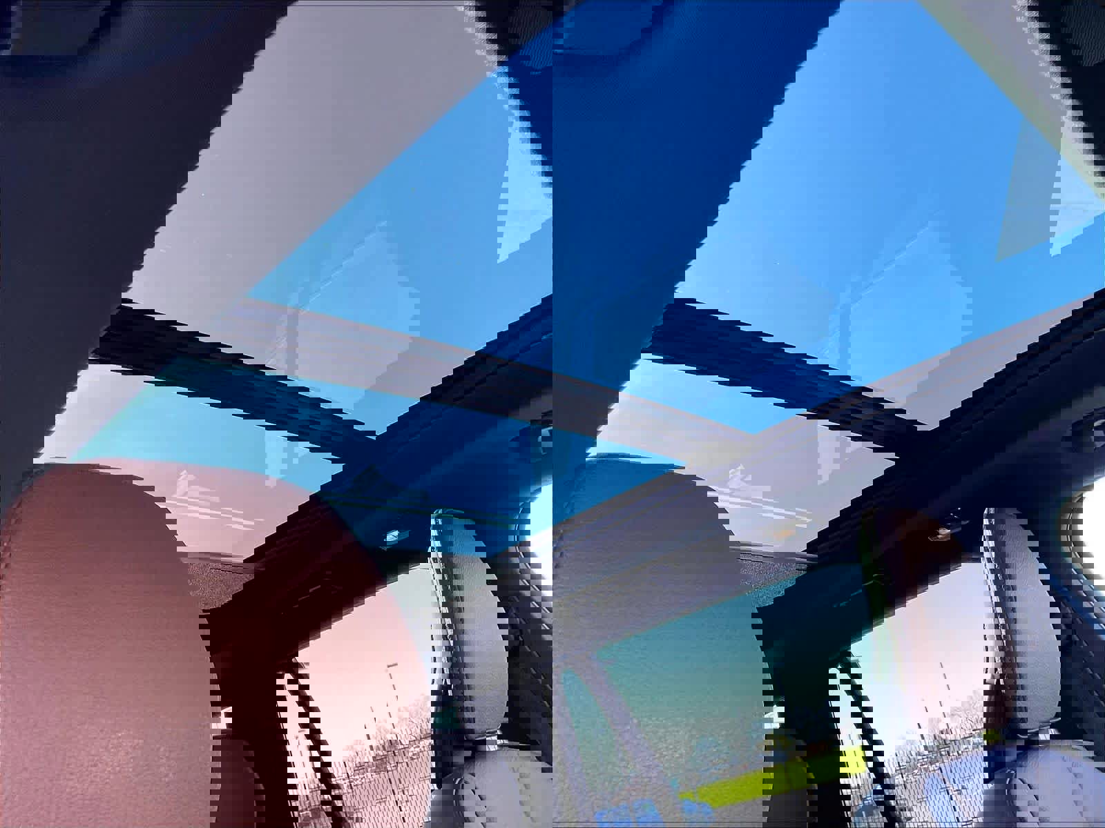 Used 2023 Volvo XC90 T8 Plus image 25