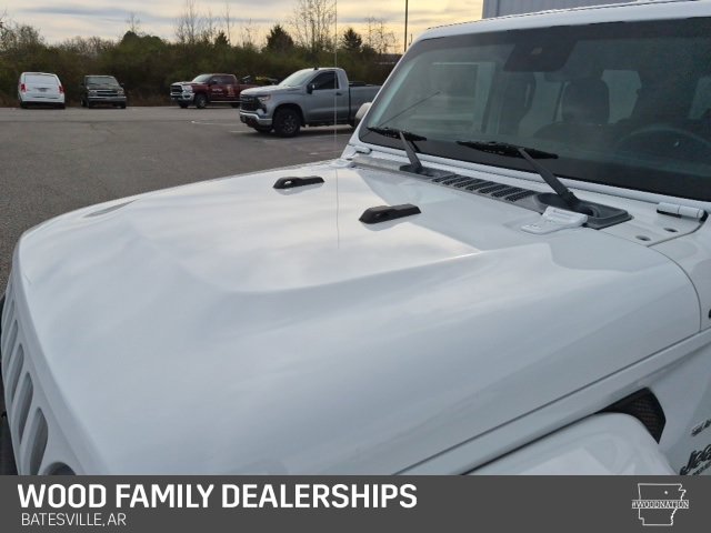 Used 2019 Jeep Wrangler Unlimited Sahara image 6