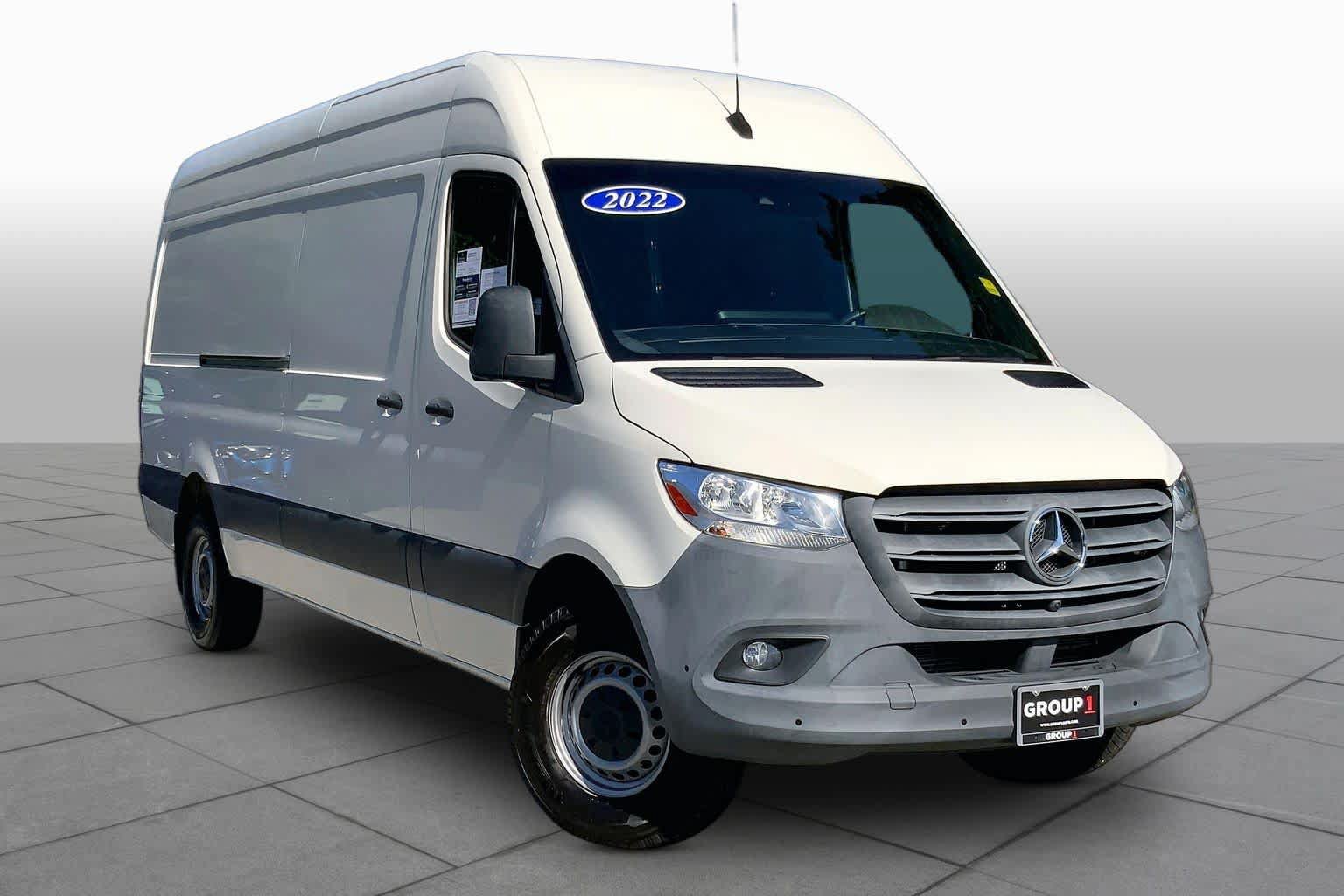 Used 2022 Mercedes-Benz Sprinter 2500 image 3