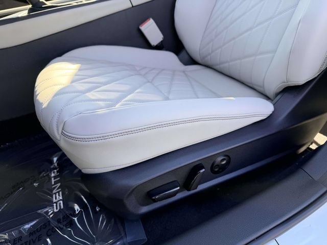 New 2026 Nissan Sentra SL w/ Floor Mat Package FWD image 15