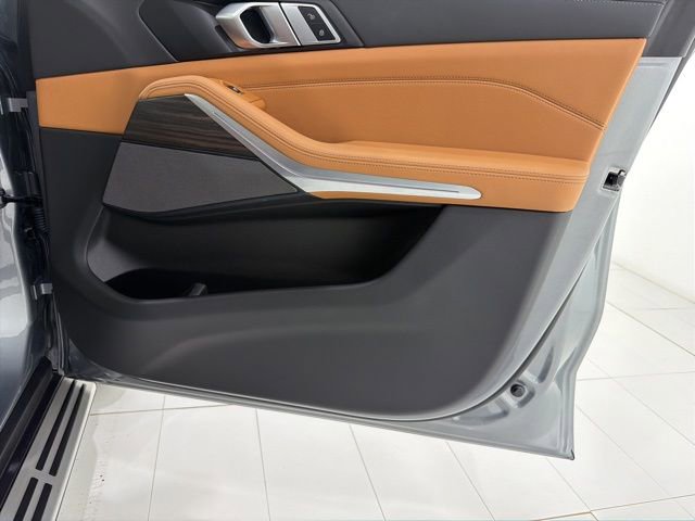 Used 2025 BMW X5 xDrive40i image 18