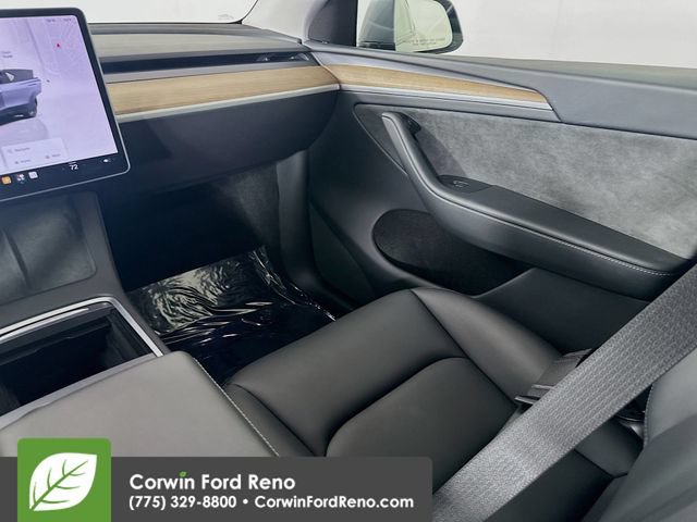 Used 2024 Tesla Model Y Long Range AWD/4WD image 22