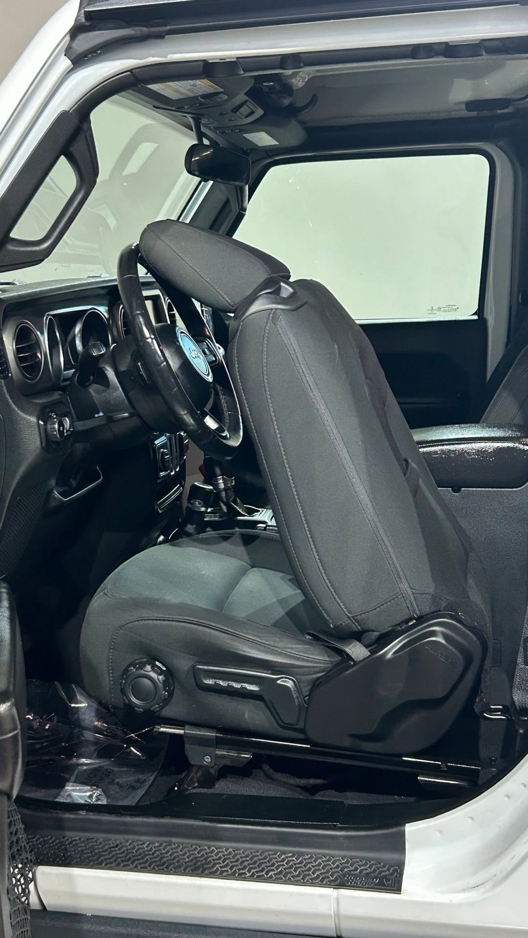 Used 2019 Jeep Wrangler Sport AWD/4WD image 41