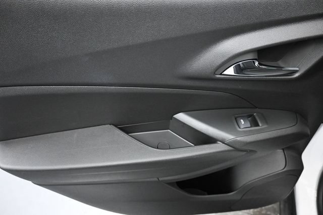 Used 2026 Chevrolet Trax ACTIV w/ Sunroof Package FWD image 20