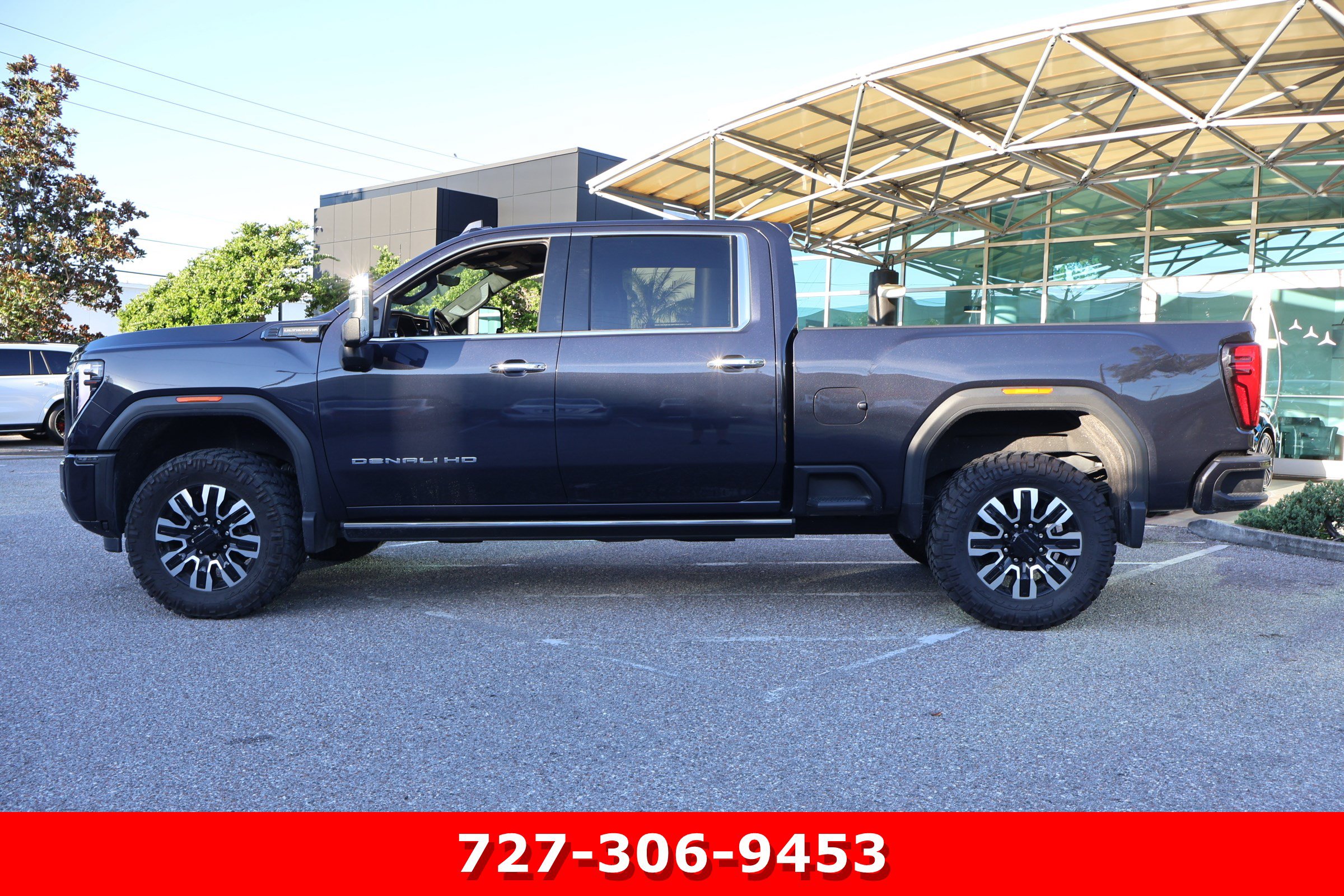 Used 2024 GMC Sierra 2500 Denali Ultimate w/ Max Trailering Package AWD/4WD image 6