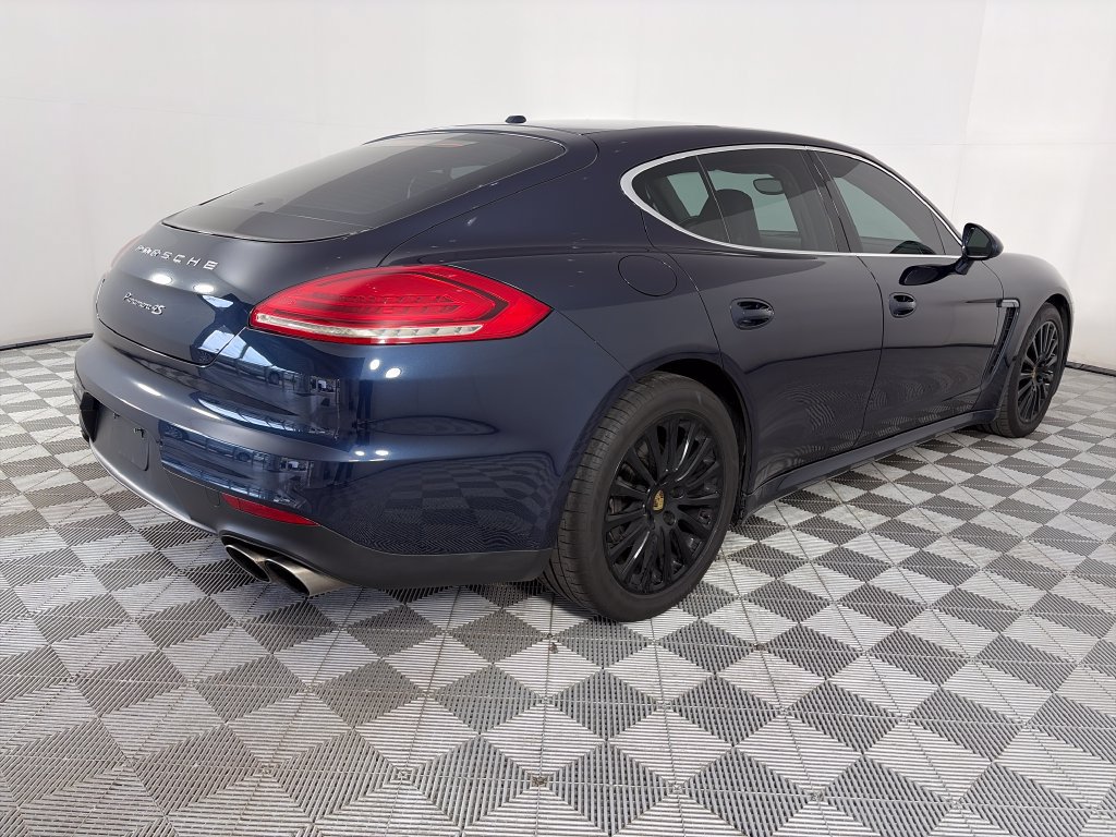 Used 2015 Porsche Panamera image 7