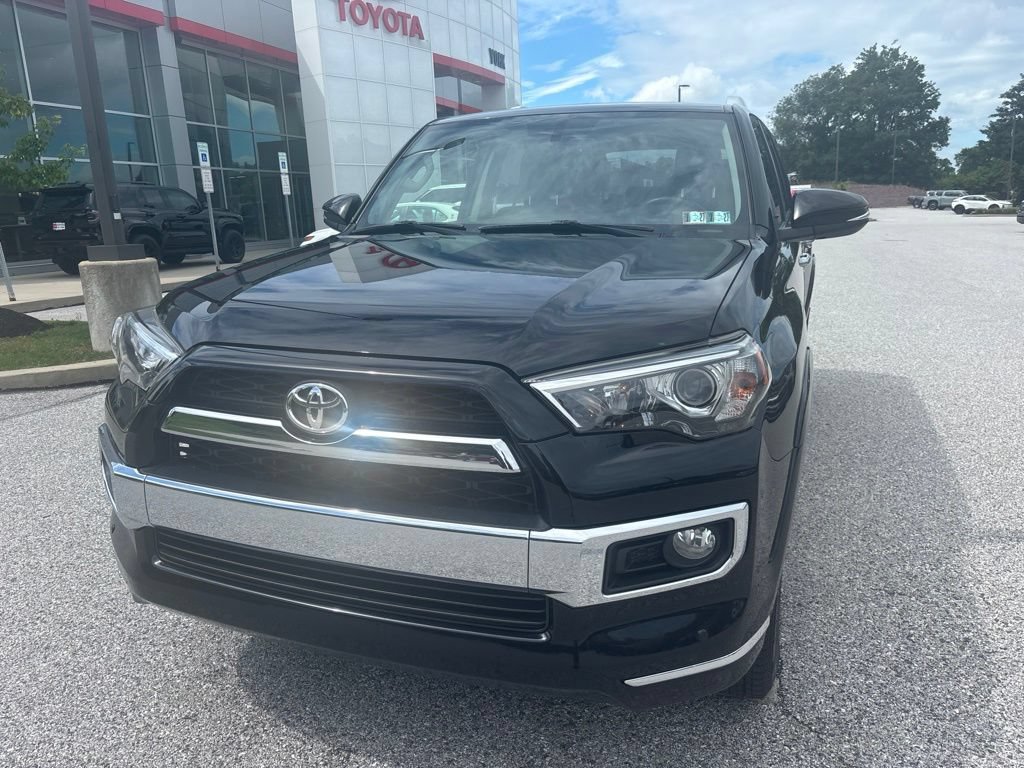 Used 2017 Toyota 4Runner Limited AWD/4WD image 13