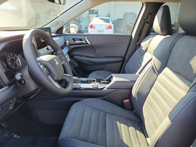 New 2026 Mitsubishi Outlander AWD image 20