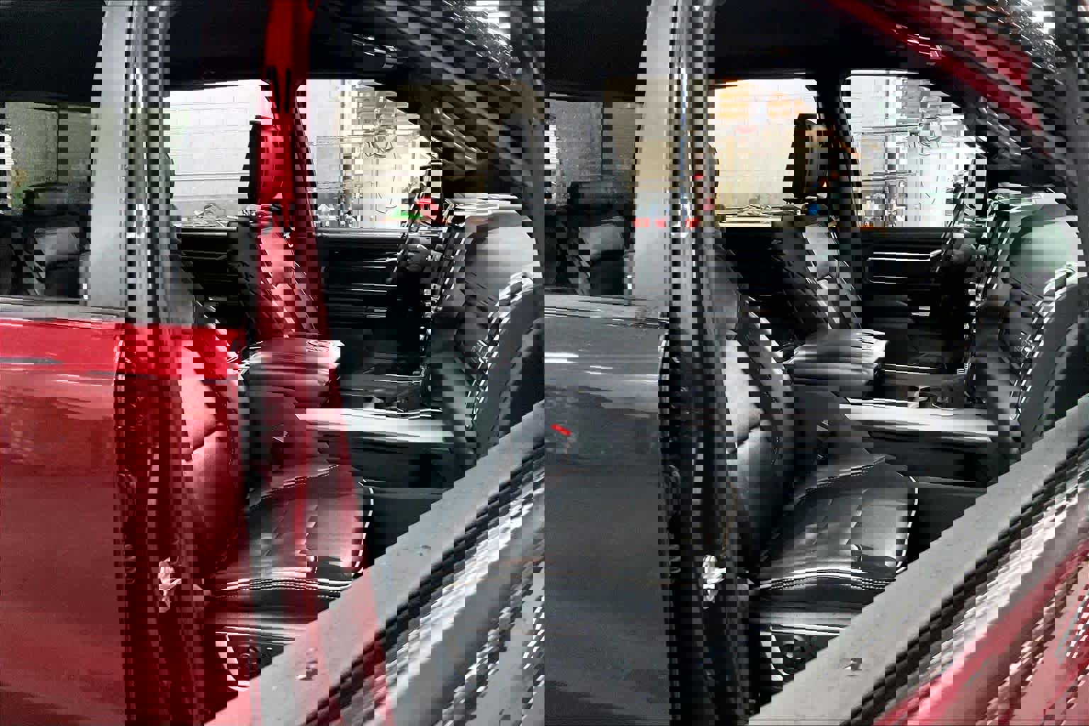 Used 2021 RAM 1500 Laramie w/ Sport Appearance Package image 10