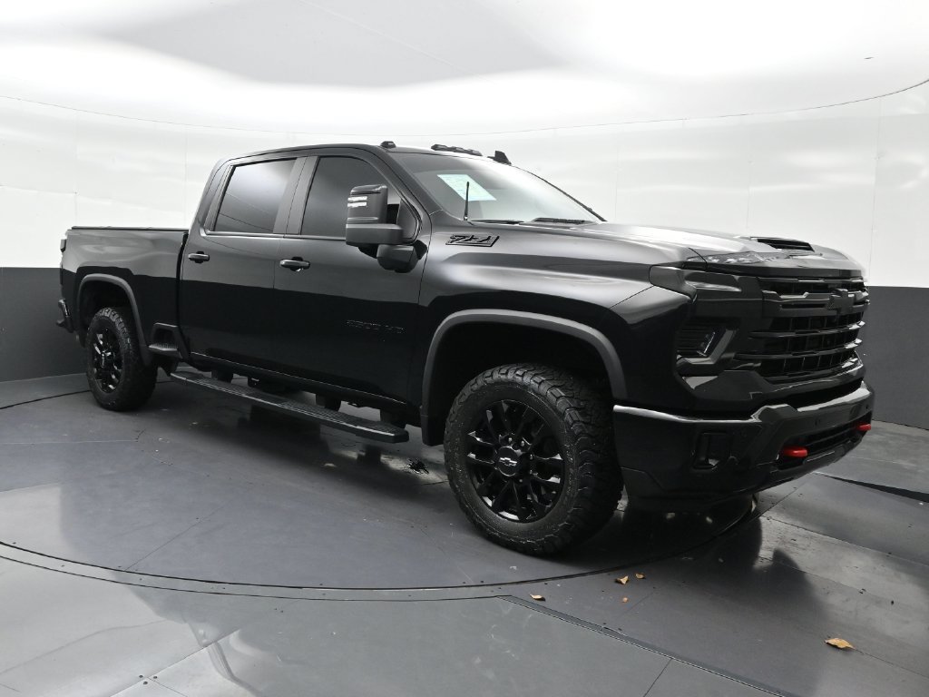 Used 2025 Chevrolet Silverado 2500 LT w/ Trail Boss Package AWD/4WD image 2