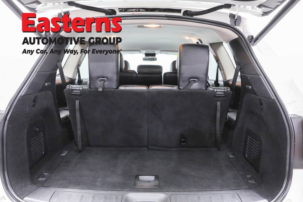 Used 2020 Nissan Pathfinder SL AWD/4WD image 9