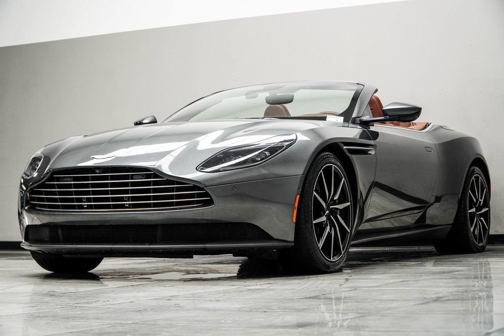 Used 2019 Aston Martin DB11 Volante image 10