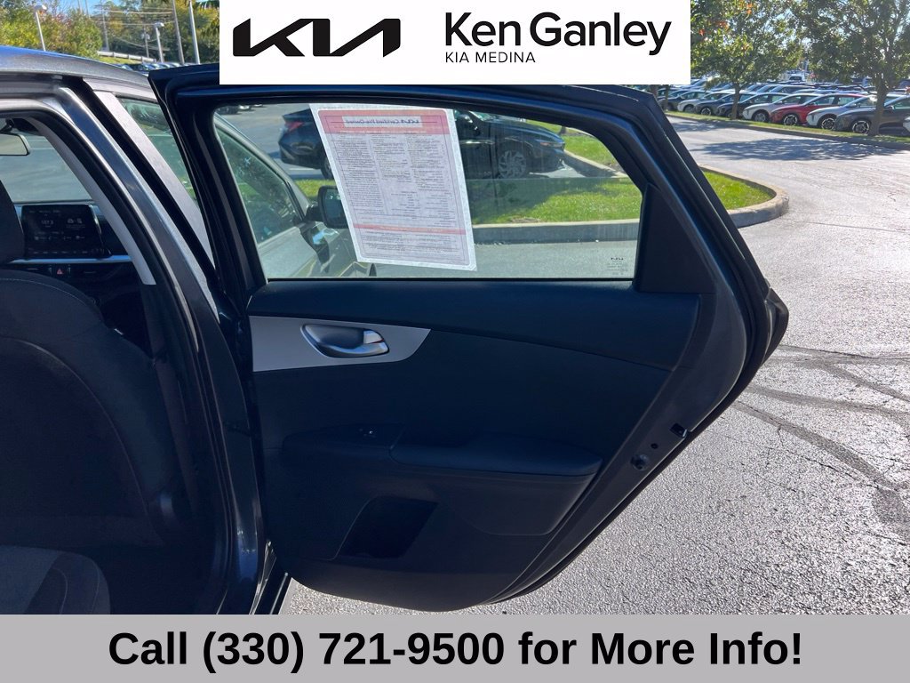 Certified 2022 Kia Forte LXS FWD image 49