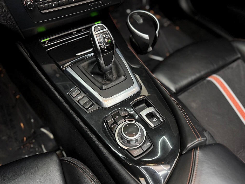 Used 2015 BMW Z4 sDrive28i RWD image 15