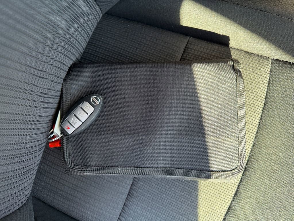 Used 2023 Nissan Sentra SV image 32