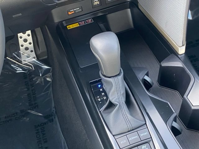 Used 2025 Toyota Camry SE AWD/4WD image 12