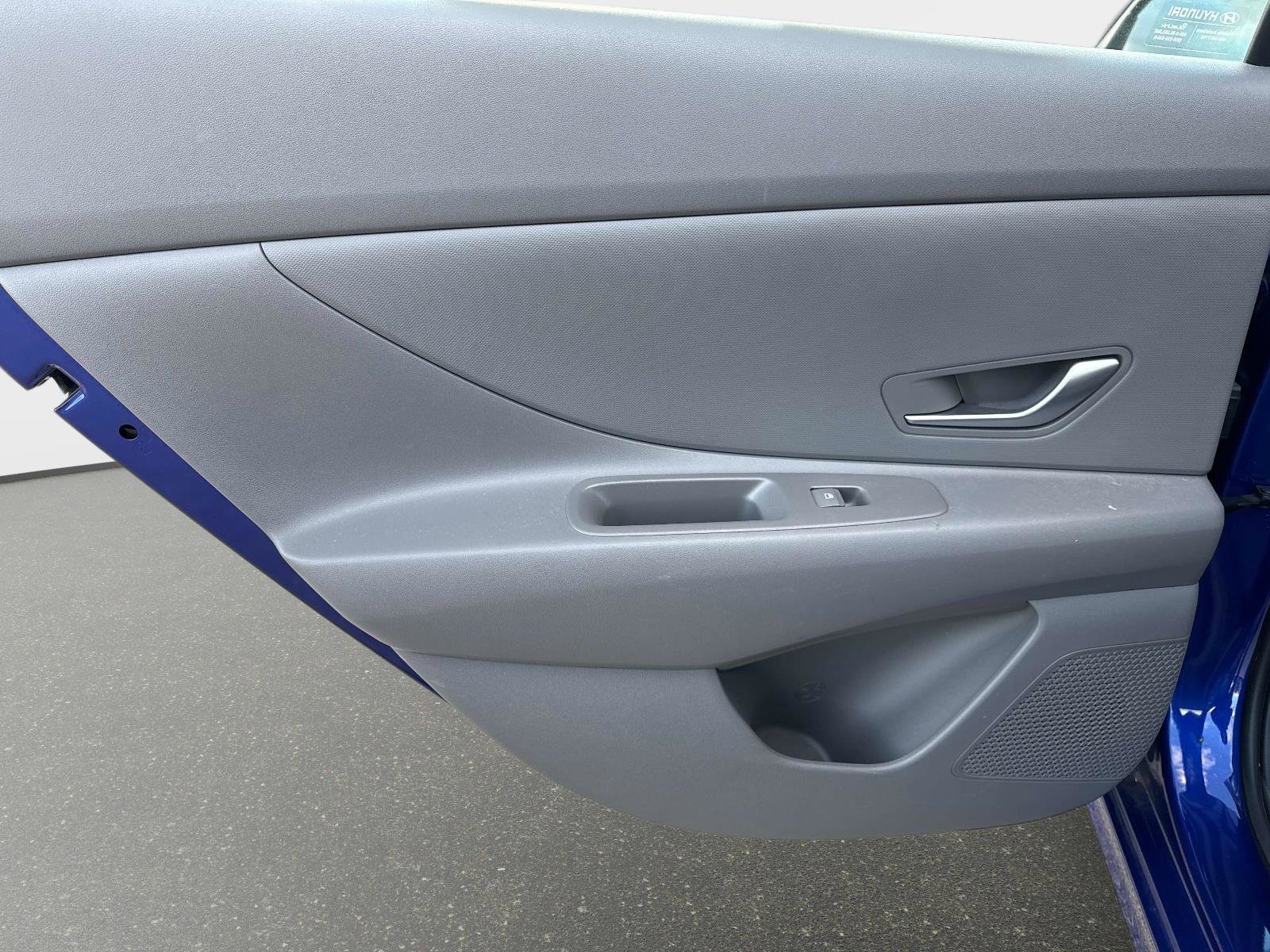 Used 2023 Hyundai Elantra SEL w/ Cargo Package image 11