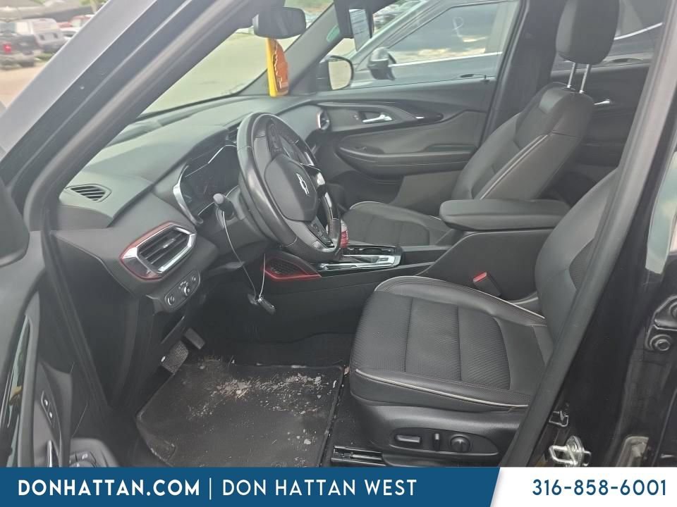 Used 2021 Chevrolet TrailBlazer RS w/ Convenience Package AWD/4WD image 2