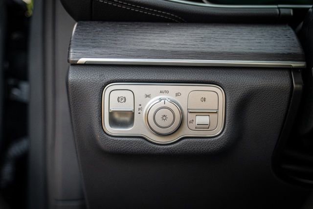 Used 2022 Mercedes-Benz GLS 450 4MATIC image 45