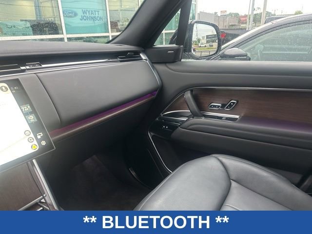 Used 2024 Land Rover Range Rover SE AWD/4WD image 4