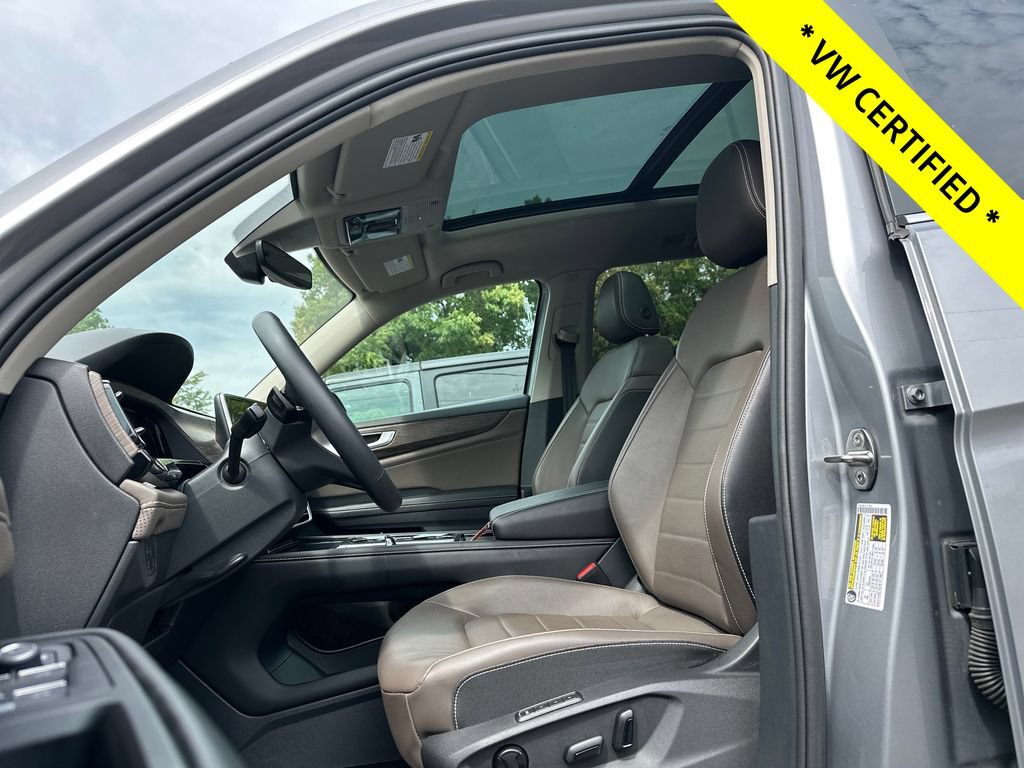 Used 2024 Volkswagen Atlas SEL AWD/4WD image 10