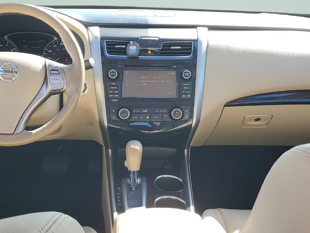 Used 2015 Nissan Altima 2.5 SL w/ Technology Package FWD image 15