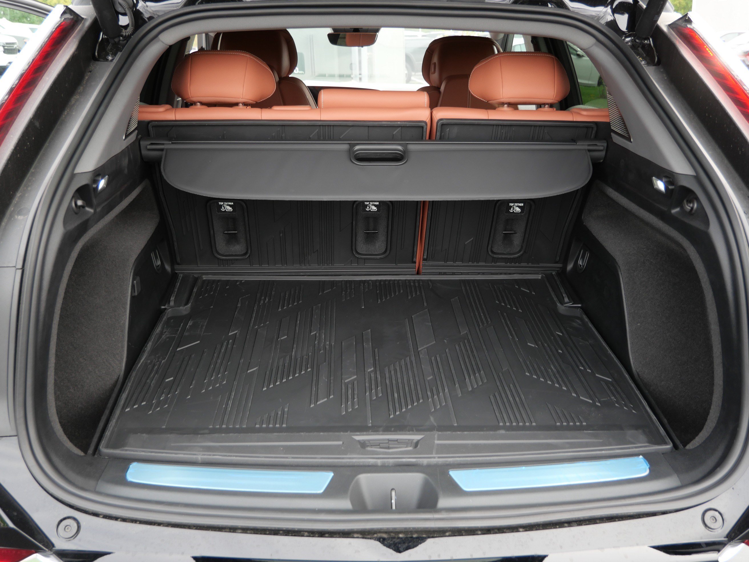 New 2027 Cadillac Optiq Premium Luxury w/ LPO, Floor Liner Package AWD/4WD image 13