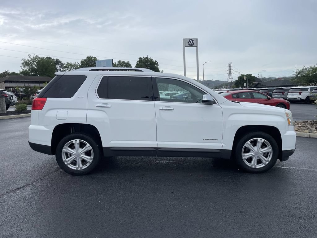 Used 2017 GMC Terrain SLT AWD/4WD image 4